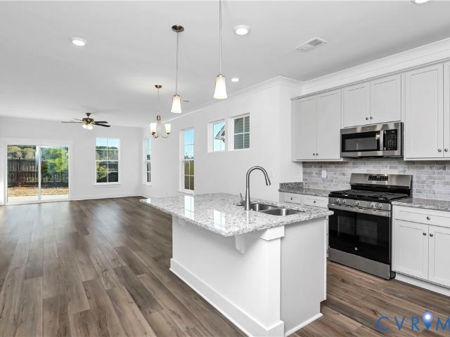 10243 Szalay Ln, Ashland, VA 23005 | MLS #2601