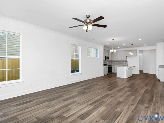 10243 Szalay Lane