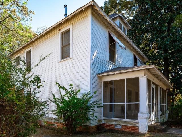 1024 Clifton Street