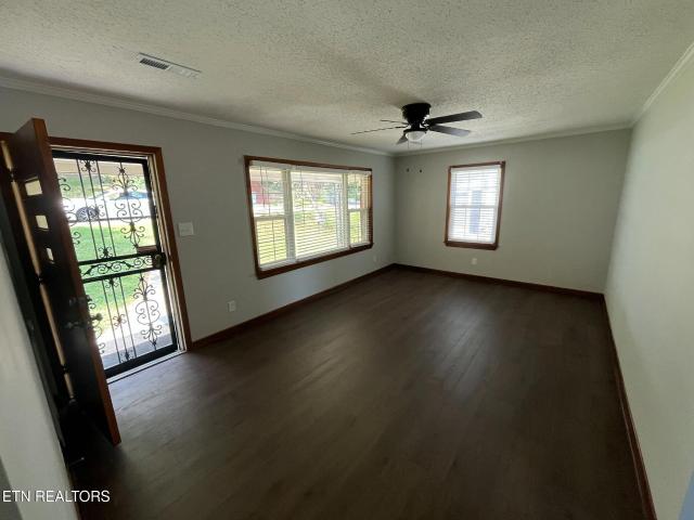 1024 Farragut Ave