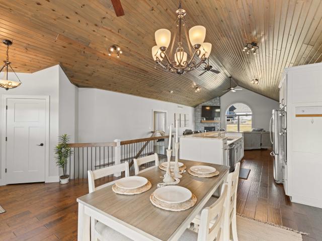 1024 Fountain View Drive