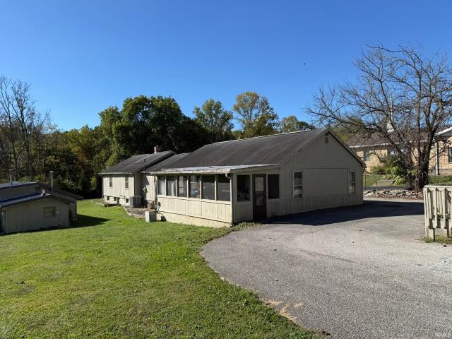 1024 W Country Club Drive