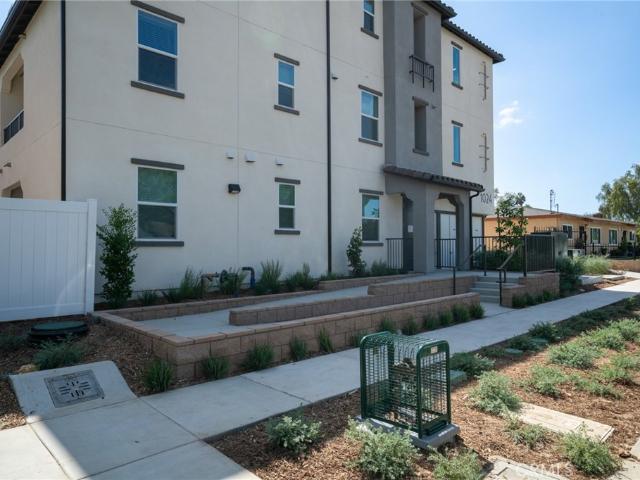 1024 W Romneya Drive