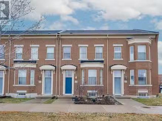 10255 Woodbine Avenue, Markham, ON, L6C 0J7 house for sale.