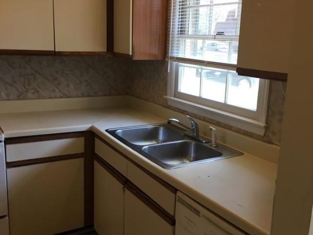 1025 Carolina Rd. CC 3