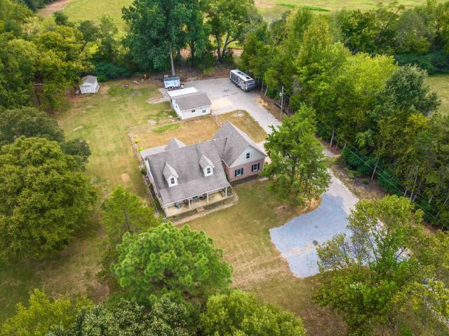 1025 clara dr