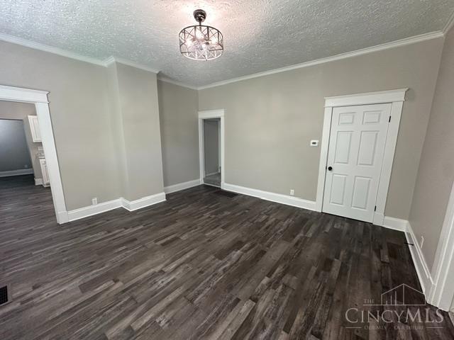 1025 Harmon