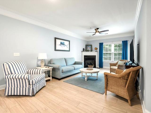 1025 Riverland Woods Place Apt 212