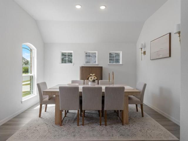 1025 Rosebay Drive