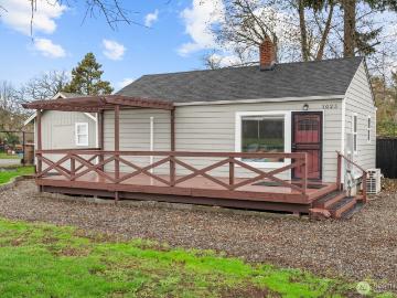 1025 S 84th St, Tacoma, WA 98444 | MLS #2457