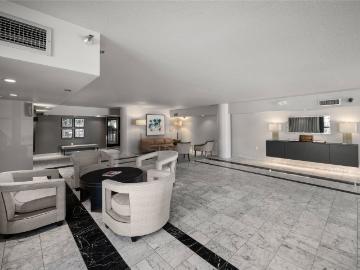 1025 S Shepherd Drive #110, Houston, US, TX