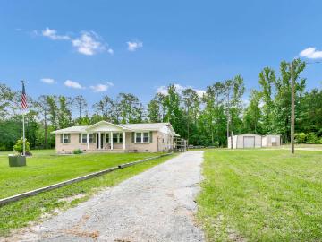 1025 Spring Drive