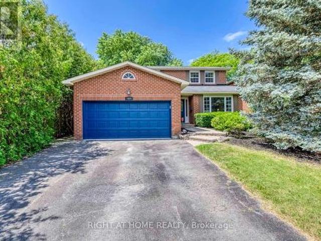 1025 Vanier Drive, Mississauga, ON, L5H 4B2 house for sale | Listing ID W13543 | Royal LePage