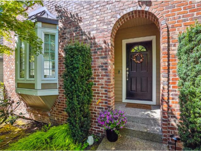10272 NW Edgewood Dr, Portland, OR 97229 | MLS #380576