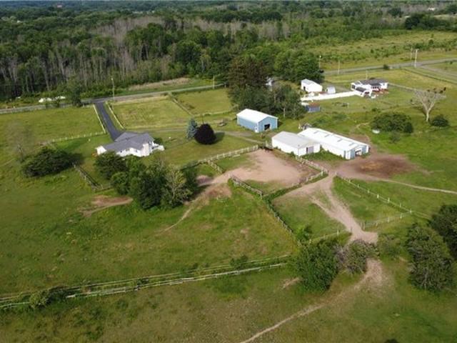 10275 Caughdenoy Rd, Brewerton, NY 13029