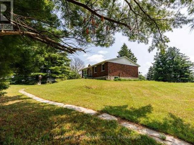 102768 Grey Rd 18 Road, Georgian Bluffs, ON, N4K 5N6 house for sale | Listing ID X13616 | Royal LePage