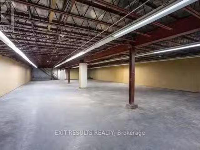 1027 Notre Dame Road, Russell, ON, K0A 1W0 commercial for le.