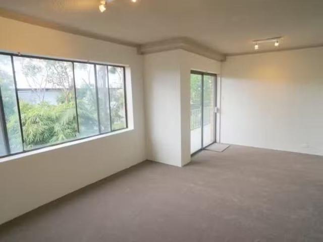 10/27 Byron Street, Coogee Apartment for rent Listed by Paul.