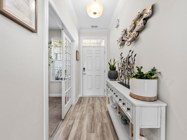1027 Cascade Loop