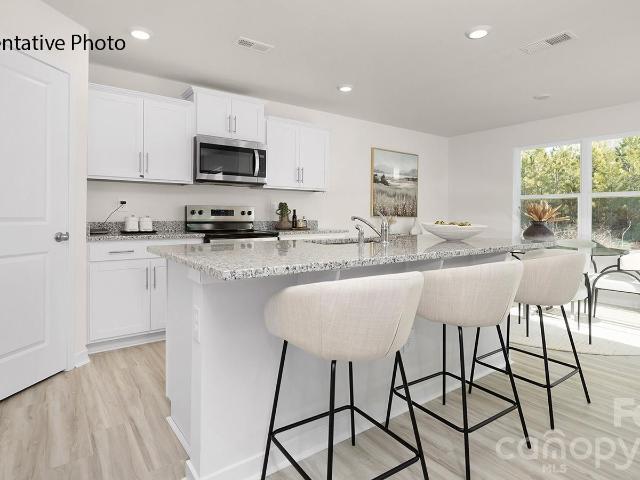 1027 Horizon Lane