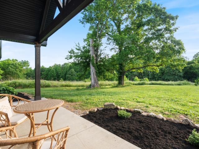 1027 Lockridge Ln