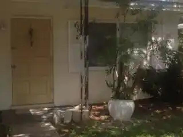 1027 San Remo Ave, 2 beds, 1 full bath