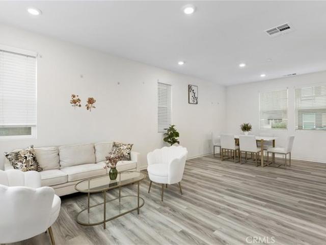 10281 Trickle Ln, Riverside, CA 92503