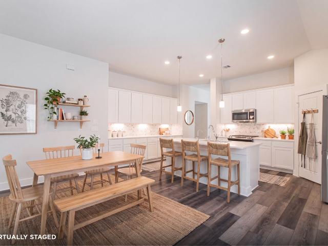 10289 S Goshawk Trail