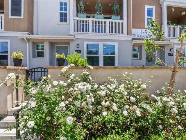 1028 N Anaheim Boulevard 4