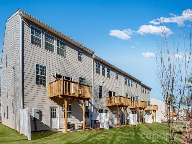 1028 Bandon Drive # 32