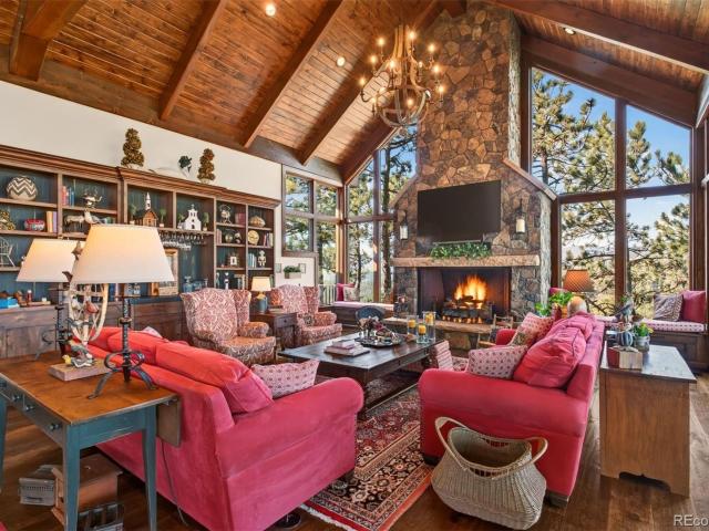 1028 Blue Grass Trail
