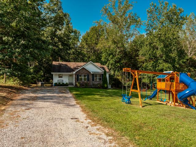 1028 Chris Dr
