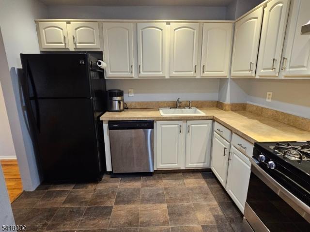 1028 Cricket Ln # 1028