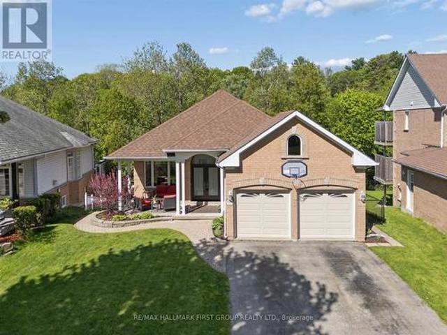 1028 Highbrooke Court, Oshawa, ON, L1K 2K6 house for sale | Listing ID E13691 | Royal LePage