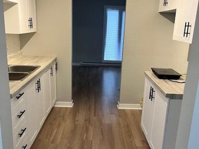1028 Rue Woodside, Dollard des Ormeaux, QC H9B