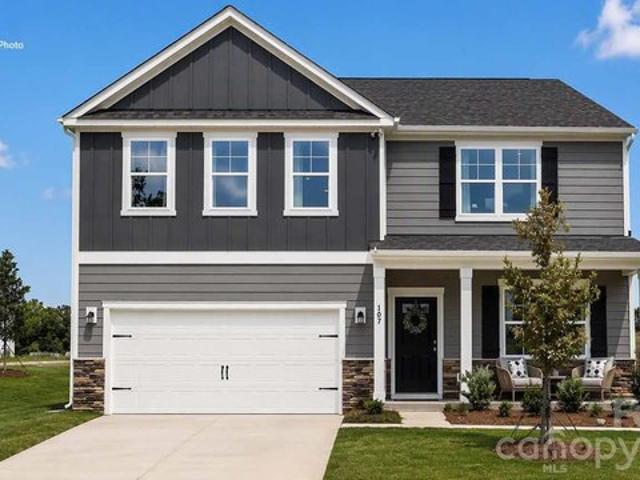 1028 Streamwood Ave, Newton, NC 28658