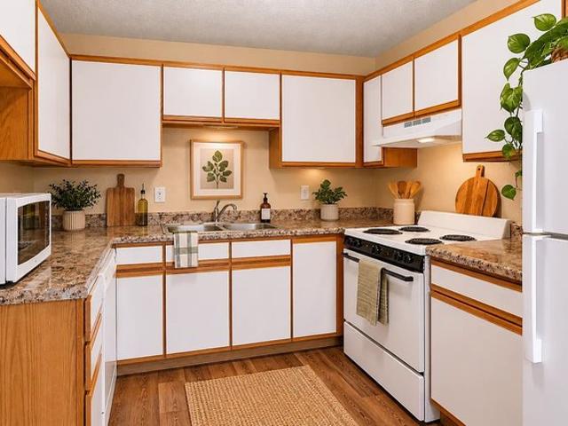 1028 8th Ave S, South Saint Paul, MN 55075