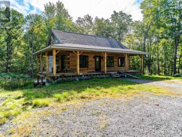 1029 Whiteside Road, Muskoka Lakes Medora, ON, P0B 1J0 house for sale | Listing ID X13762 | Royal LePage