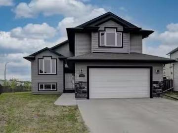 10201 124 A Avenue, Grande Prairie, AB, T8V 6J2 house for sa.