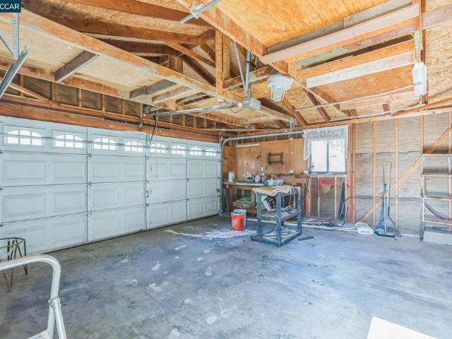 10207 Timberland Dr