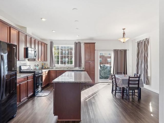 10208 Egret Court