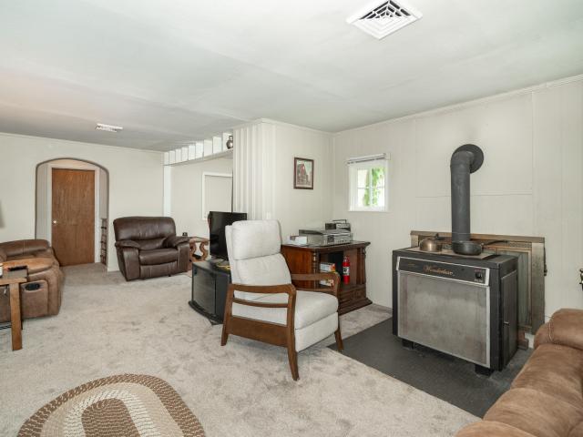 10209 Card Road
