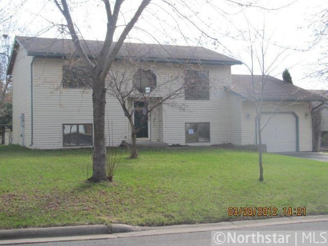 1020 Benedict Dr, Sauk Rapids, MN 56379