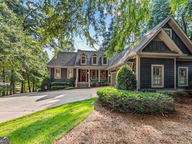 1020 Colonial Court