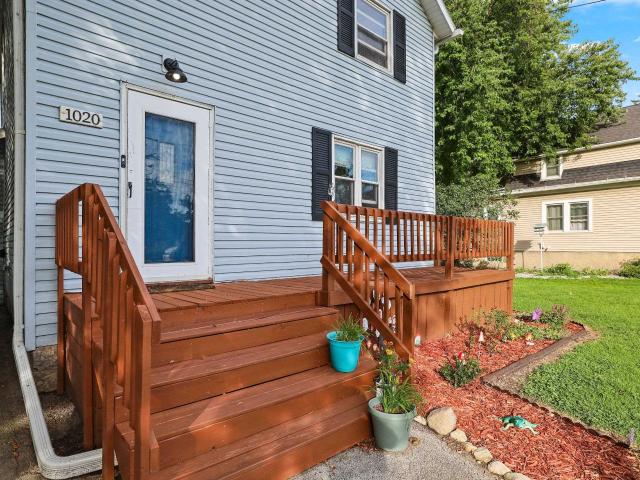 1020 dousman street