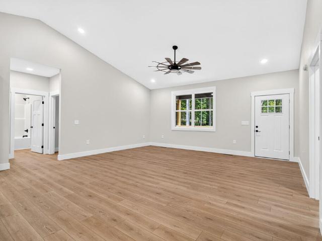 1020 Fox Ridge Dr