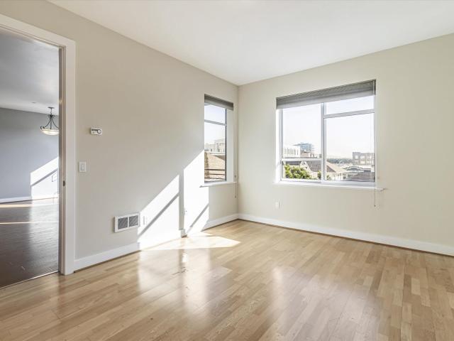 1020 Jackson St 402