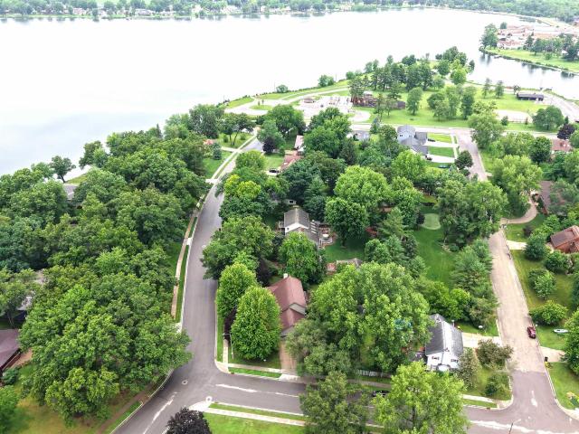 1020 Lakeside Drive