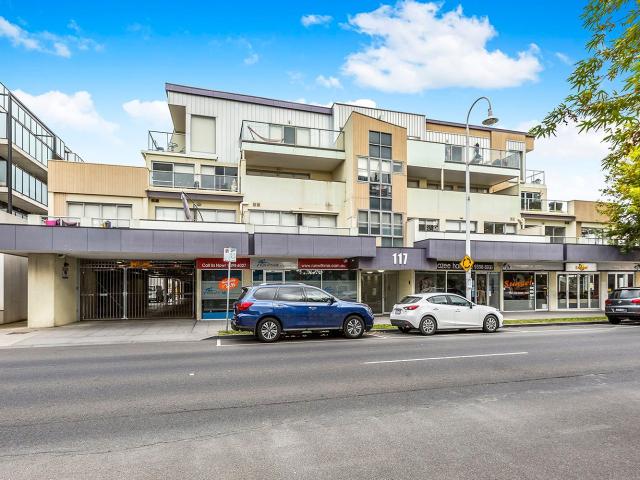 102/117 Pier St, Altona
