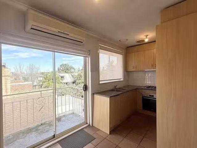 10/211 Gold Street, Clifton Hill, VIC 3068